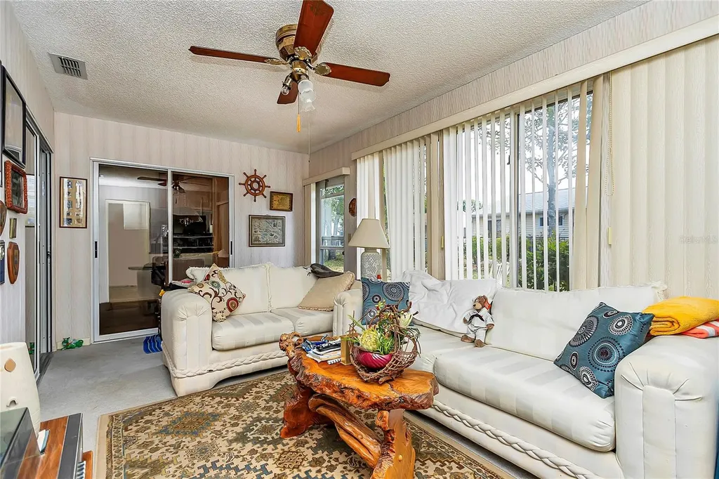 10841 SW 90th Court Ocala FL 34481