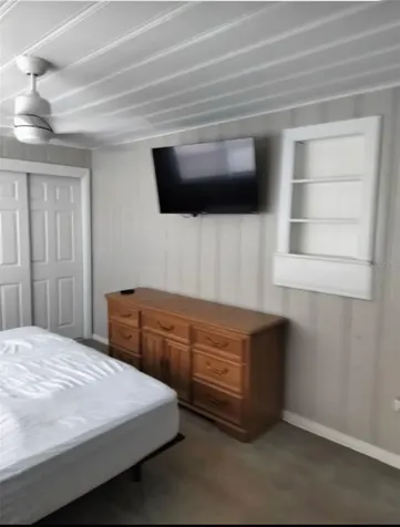 2317 W Bristol Avenue Tampa FL 33609
