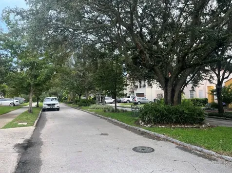 2317 W Bristol Avenue Tampa FL 33609