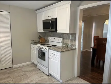2317 W Bristol Avenue Tampa FL 33609