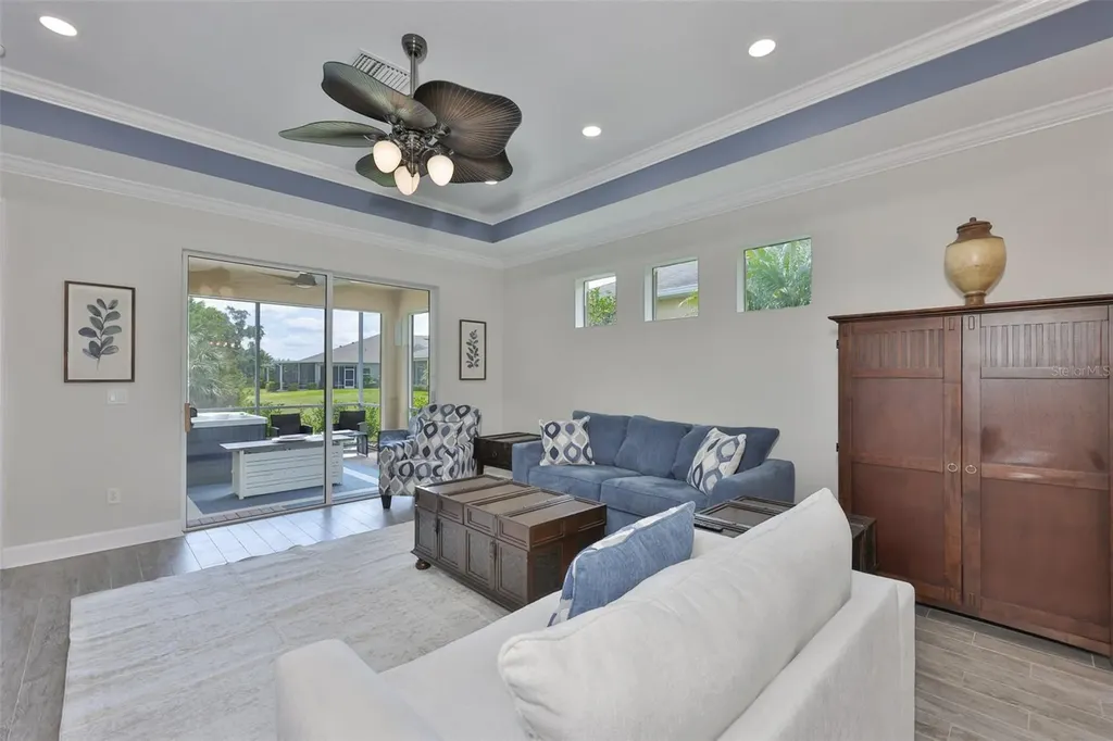 682 Chipper Drive Sun City Center FL 33573