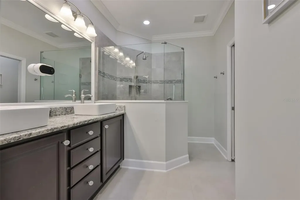 682 Chipper Drive Sun City Center FL 33573