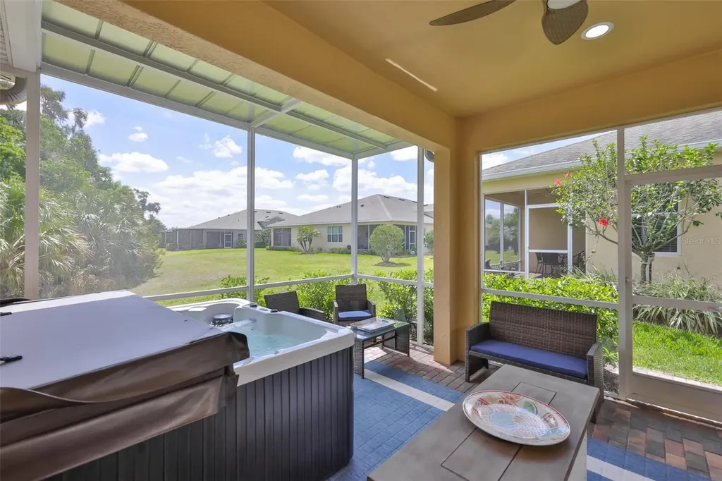 682 Chipper Drive Sun City Center FL 33573