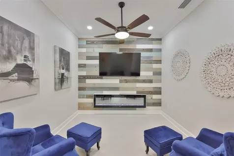 682 Chipper Drive Sun City Center FL 33573