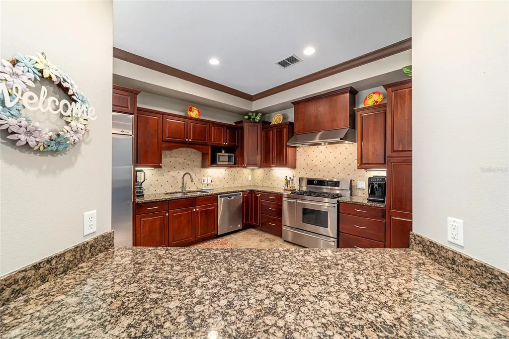 678 SE 47th Loop Ocala FL 34480
