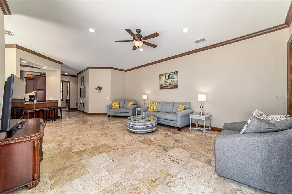678 SE 47th Loop Ocala FL 34480