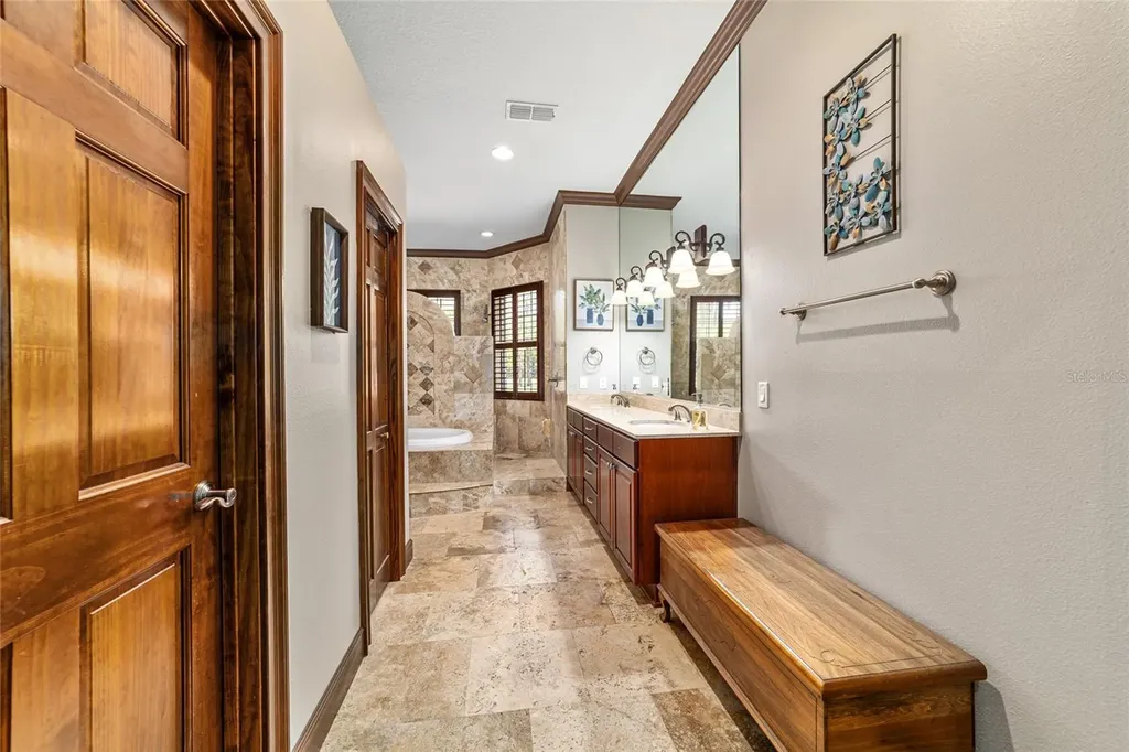 678 SE 47th Loop Ocala FL 34480