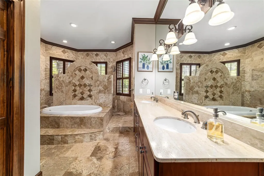 678 SE 47th Loop Ocala FL 34480