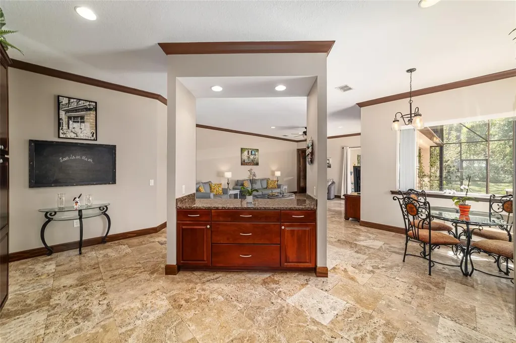 678 SE 47th Loop Ocala FL 34480
