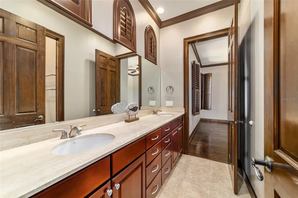 678 SE 47th Loop Ocala FL 34480