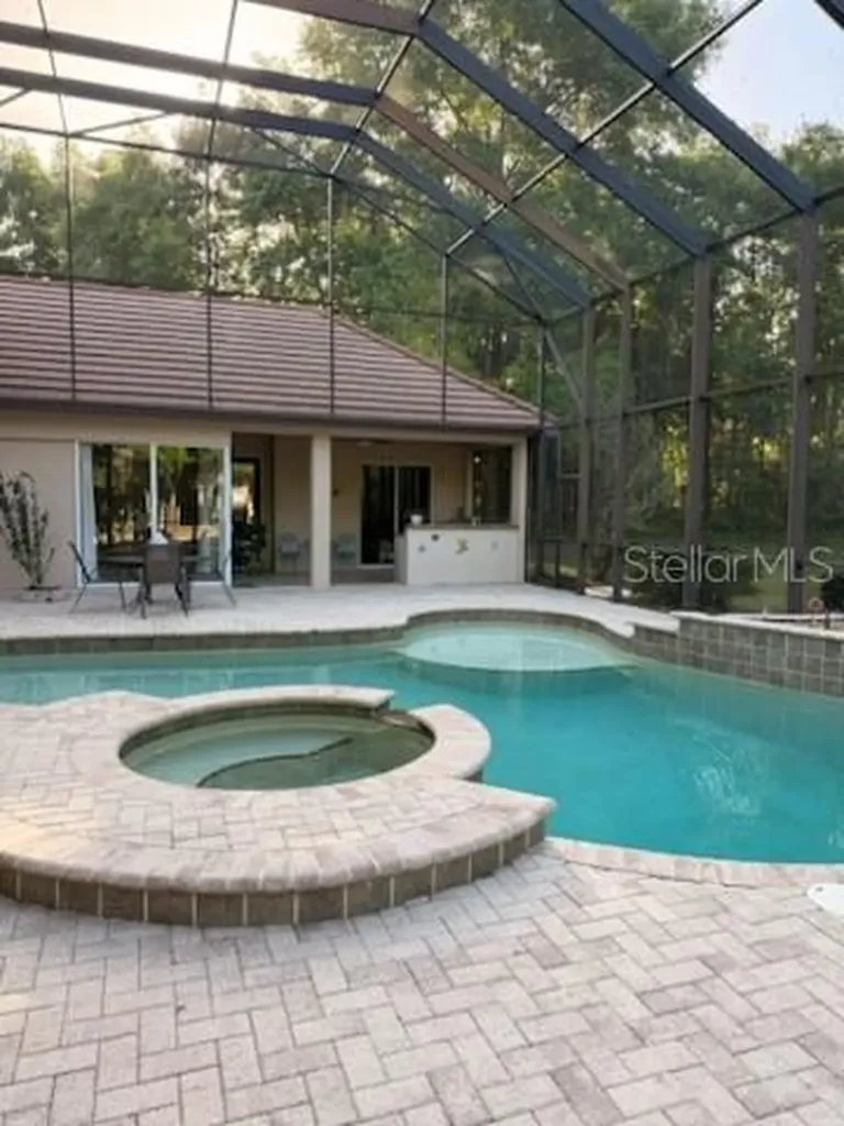 678 SE 47th Loop Ocala FL 34480