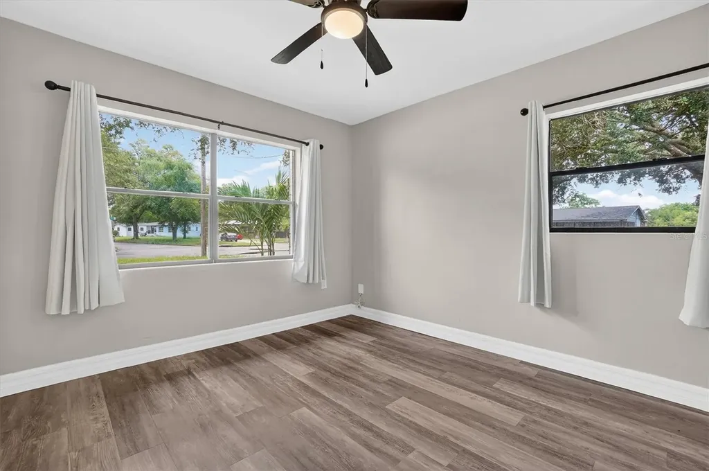 1120 San Luis Drive Orlando FL 32807