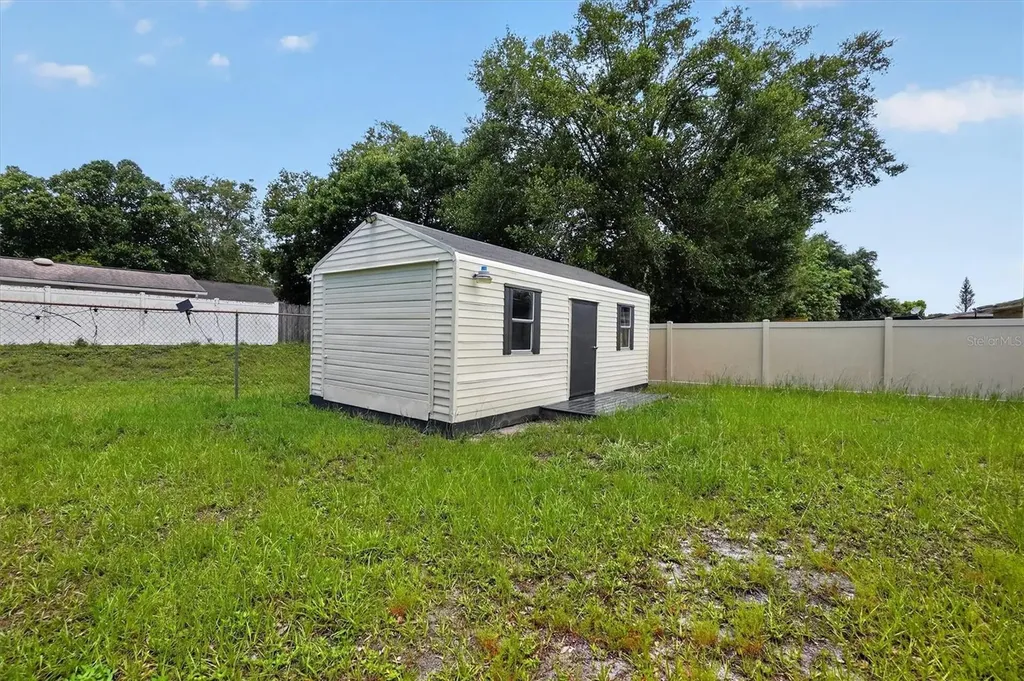 1120 San Luis Drive Orlando FL 32807
