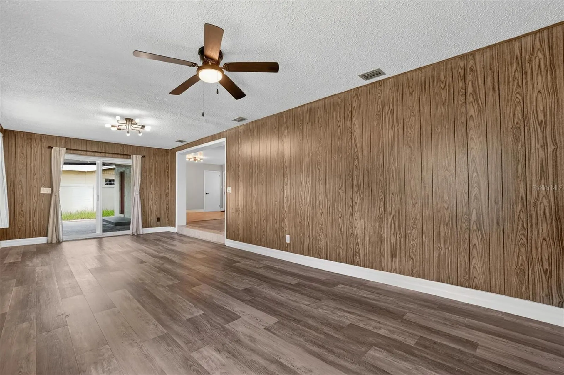 1120 San Luis Drive Orlando FL 32807