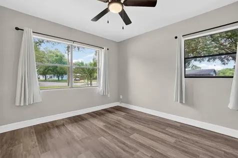 1120 San Luis Drive Orlando FL 32807