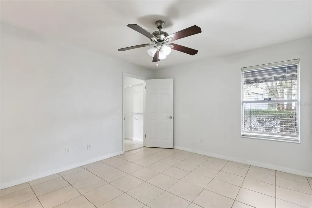 5112 Conroy Road Orlando FL 32811