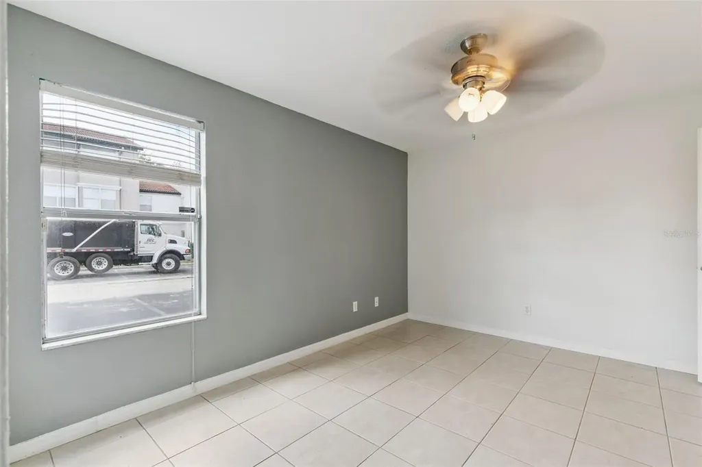 5112 Conroy Road Orlando FL 32811