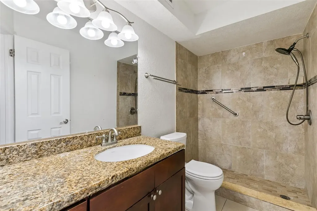 5112 Conroy Road Orlando FL 32811