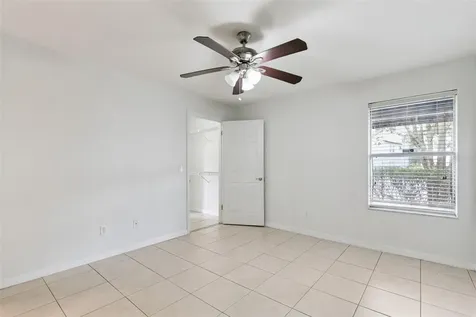 5112 Conroy Road Orlando FL 32811