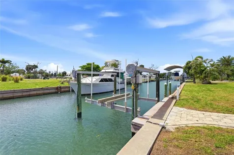 1959 Mississippi Avenue Englewood FL 34224