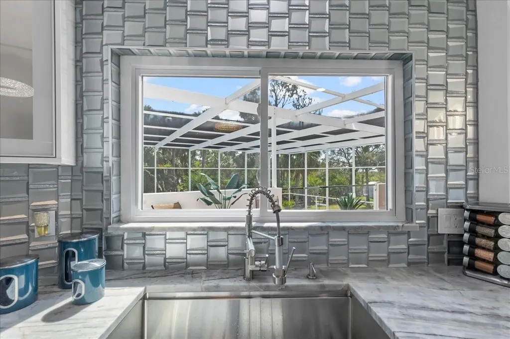375 Wellington Avenue Oldsmar FL 34677