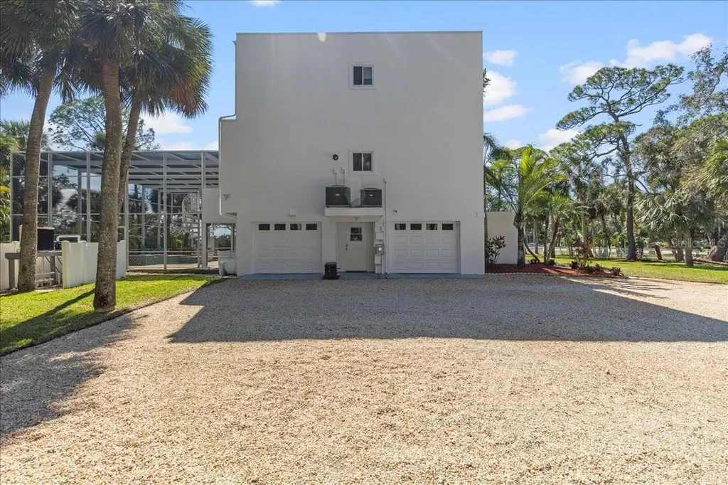 375 Wellington Avenue Oldsmar FL 34677