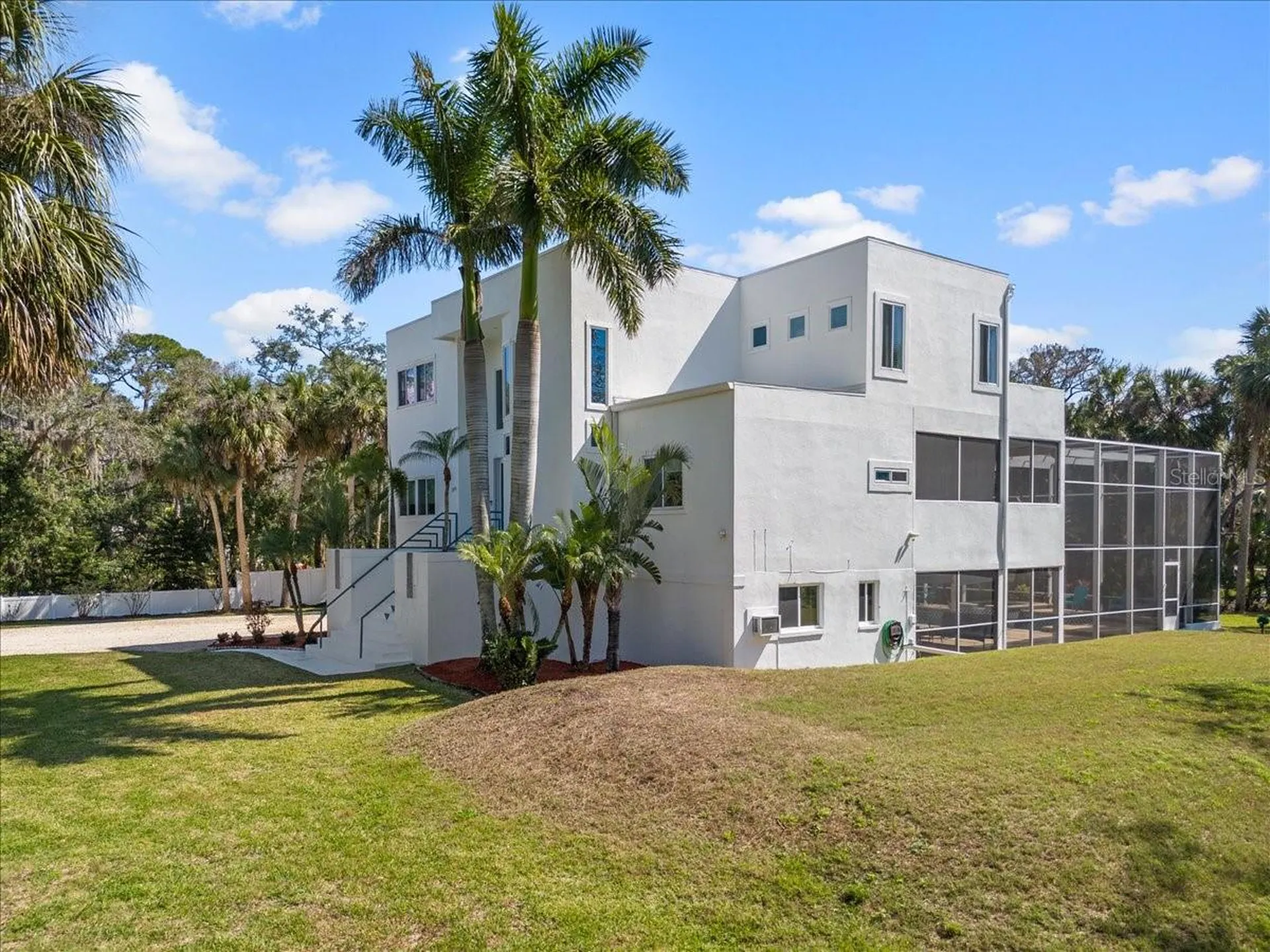 375 Wellington Avenue Oldsmar FL 34677