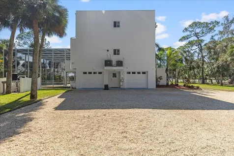375 Wellington Avenue Oldsmar FL 34677