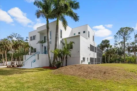 375 Wellington Avenue Oldsmar FL 34677