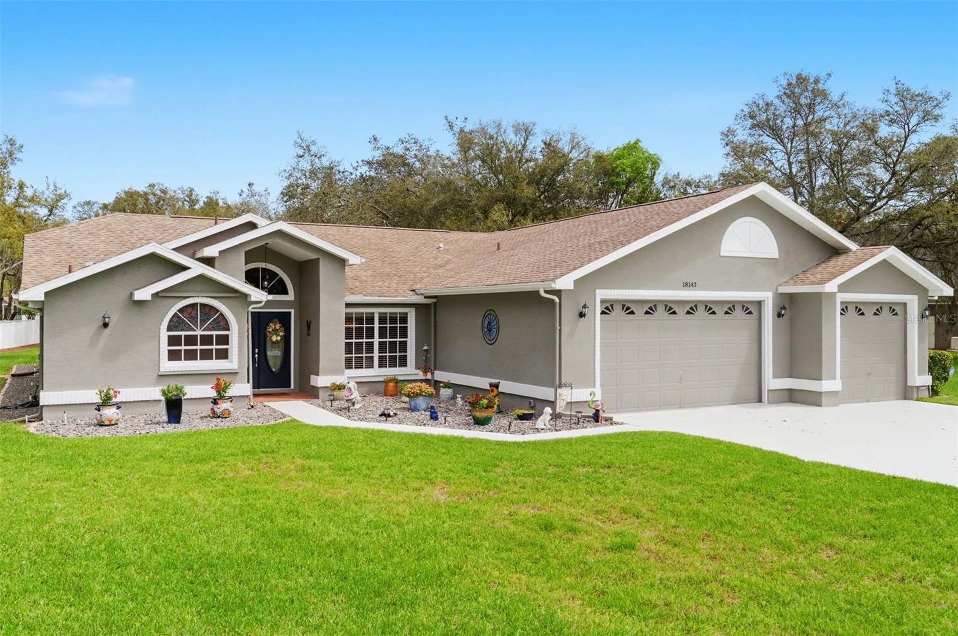 18143 Winding Oaks Boulevard Hudson FL 34667