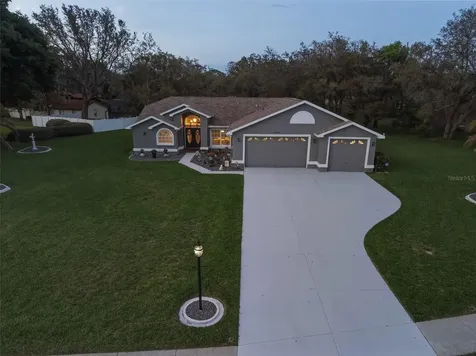 18143 Winding Oaks Boulevard Hudson FL 34667