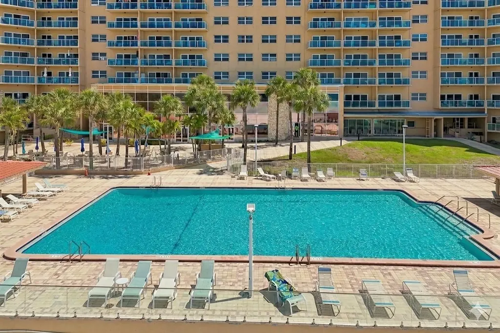 880 Mandalay Avenue Clearwater Beach FL 33767