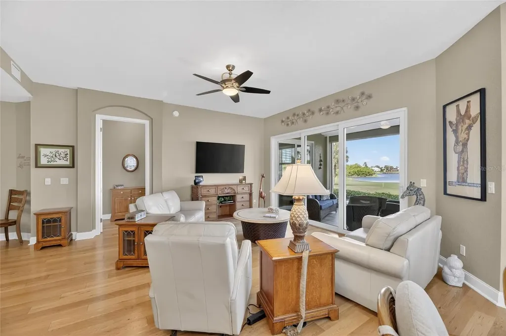 1351 Emerald Dunes Drive Sun City Center FL 33573