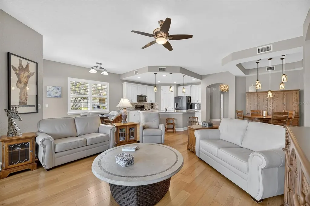 1351 Emerald Dunes Drive Sun City Center FL 33573