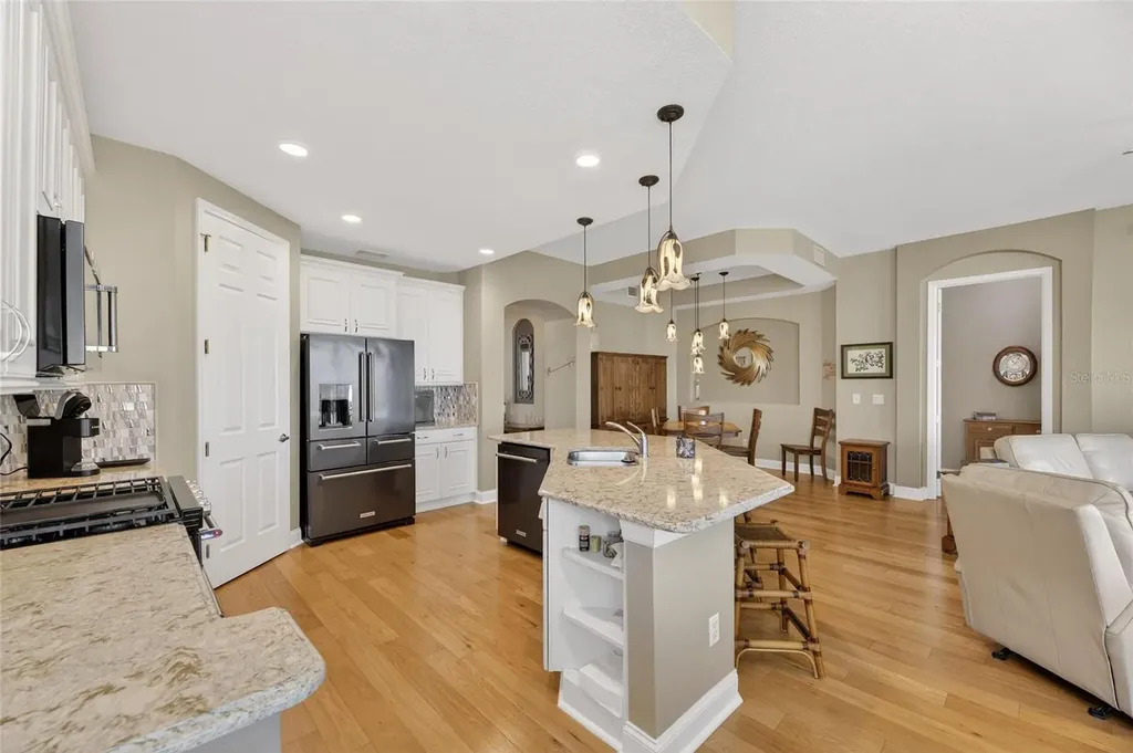 1351 Emerald Dunes Drive Sun City Center FL 33573