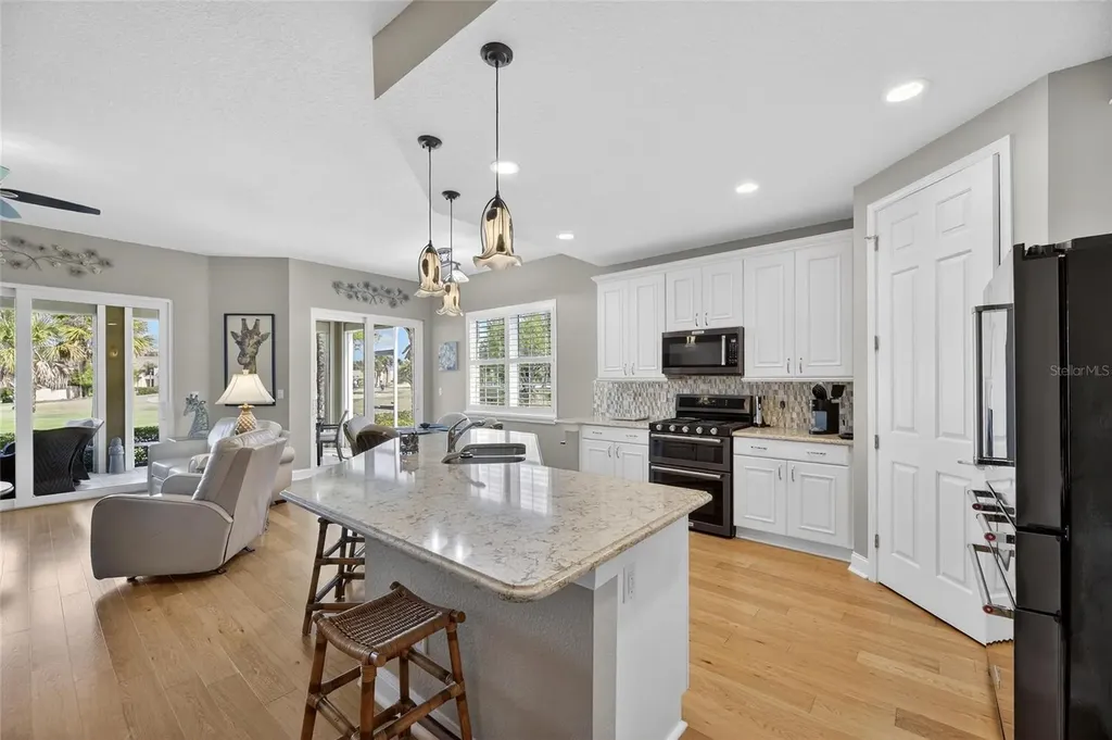 1351 Emerald Dunes Drive Sun City Center FL 33573