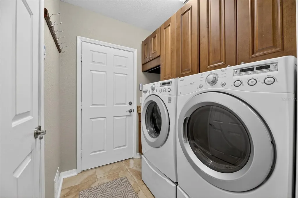 1351 Emerald Dunes Drive Sun City Center FL 33573