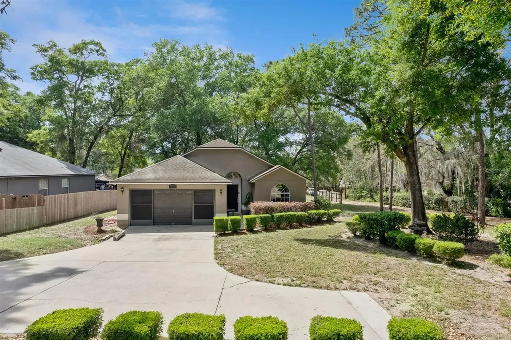 1766 Clarcona Road Apopka FL 32703