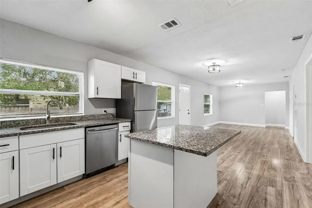 8008 N 12th Street Tampa FL 33604