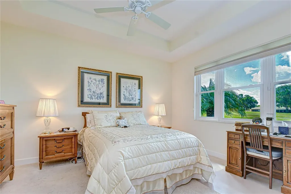 984 Pembroke Point Way Sun City Center FL 33573