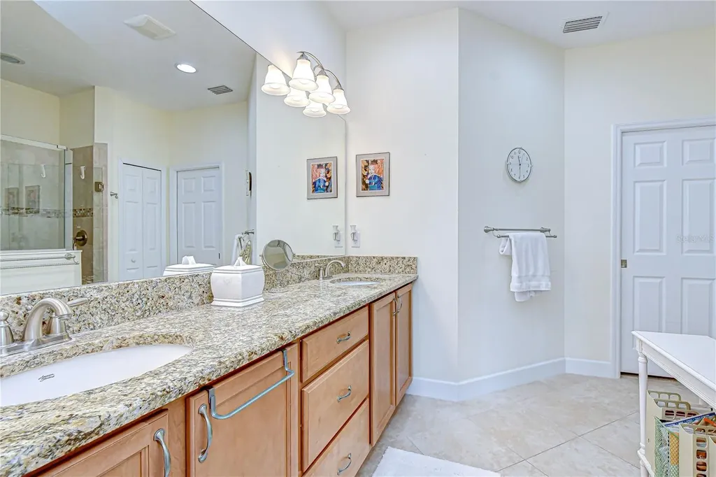 984 Pembroke Point Way Sun City Center FL 33573