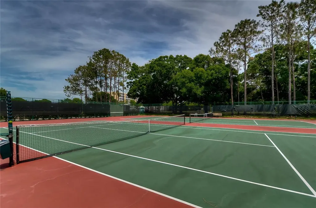 984 Pembroke Point Way Sun City Center FL 33573