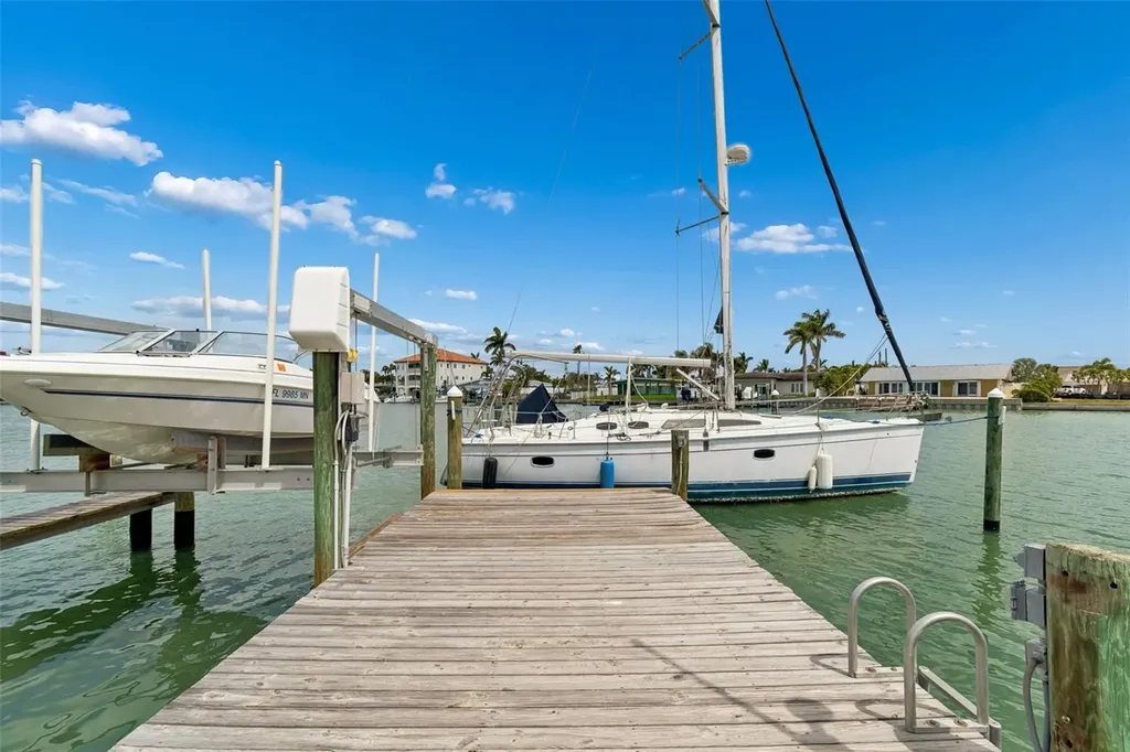15 Bellevue Drive Treasure Island FL 33706