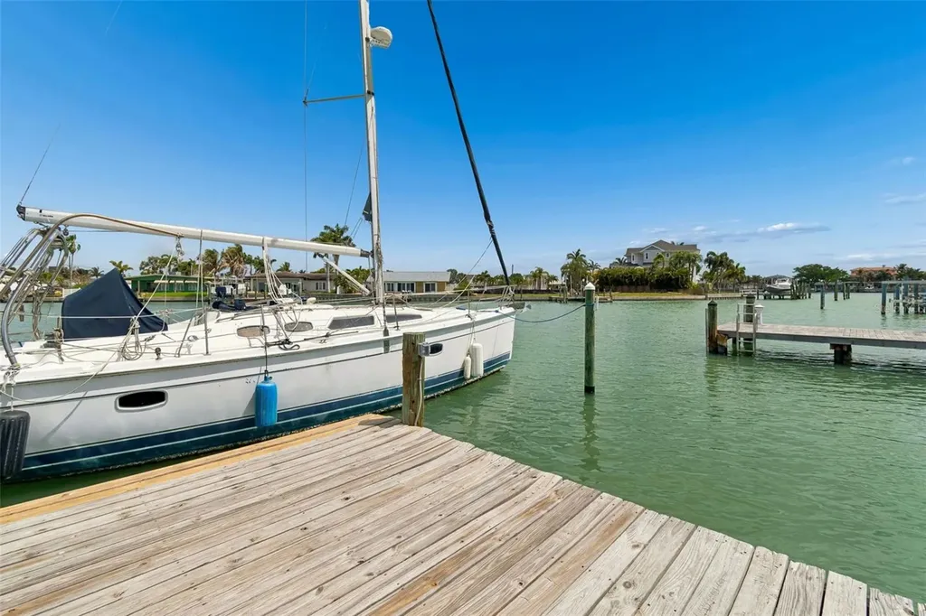 15 Bellevue Drive Treasure Island FL 33706