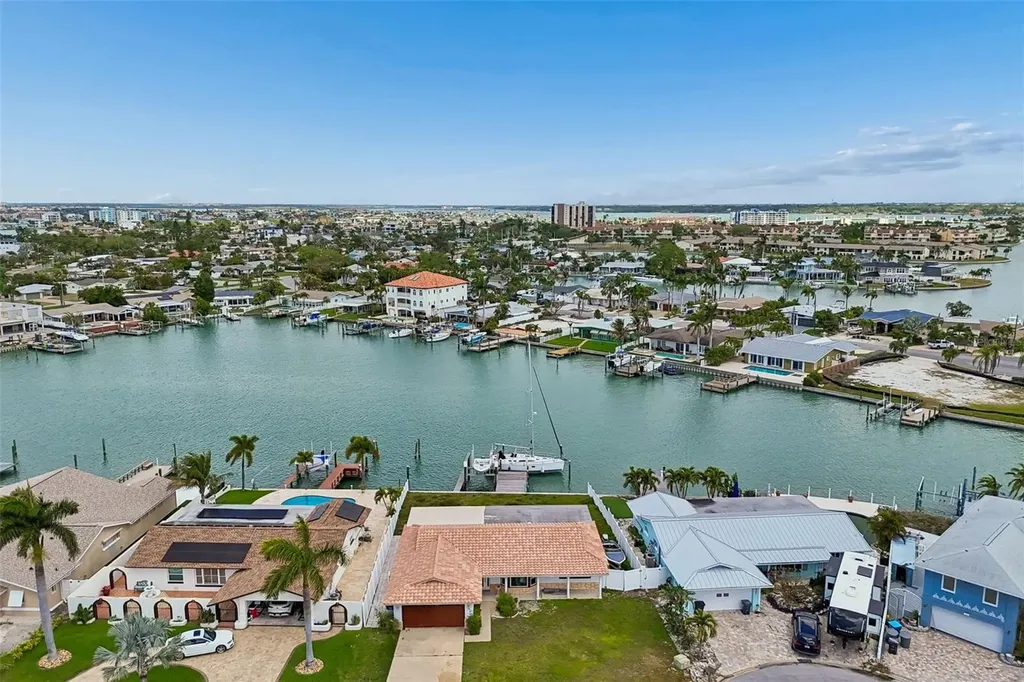 15 Bellevue Drive Treasure Island FL 33706