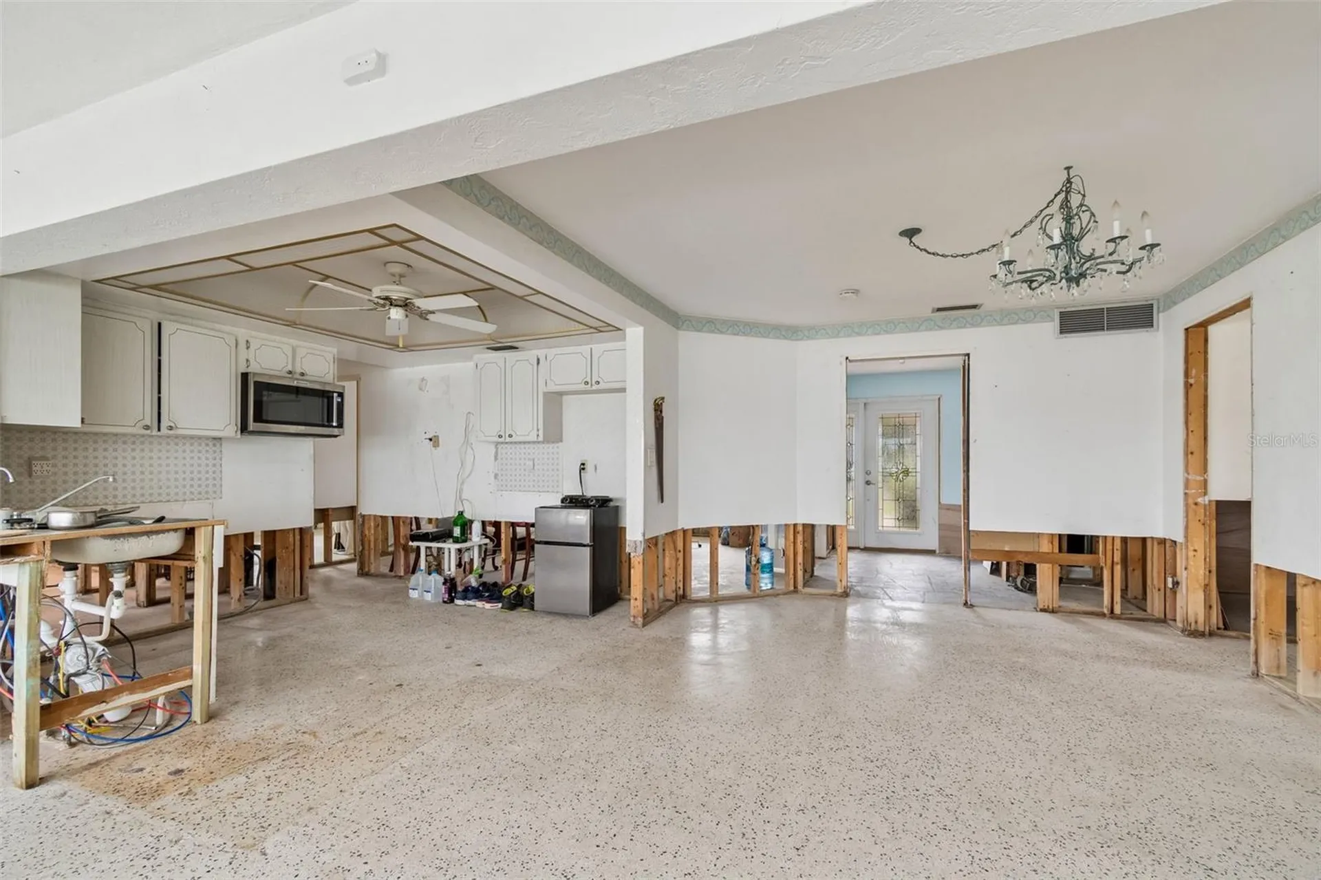 15 Bellevue Drive Treasure Island FL 33706
