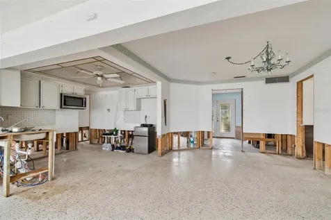 15 Bellevue Drive Treasure Island FL 33706