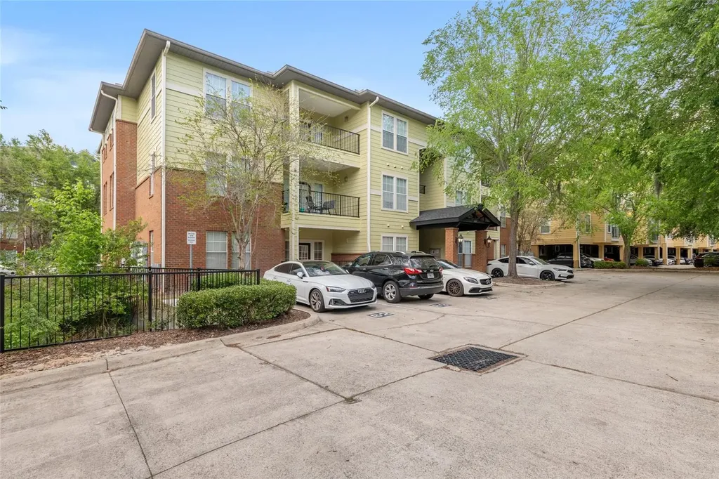 1235 SW 9th Road Gainesville FL 32601