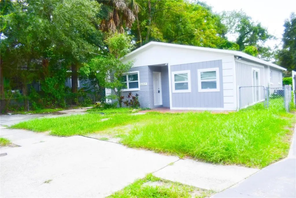 3207 E 23rd Avenue Tampa FL 33605