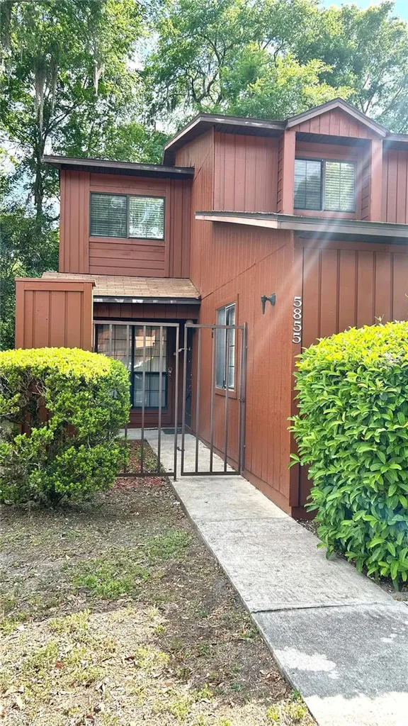 5855 SW 8th Place Gainesville FL 32607